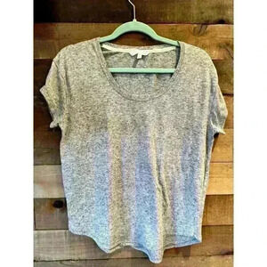 Victoria's Secret Lightweight Gray‎ women's T-shirt Medium 24"